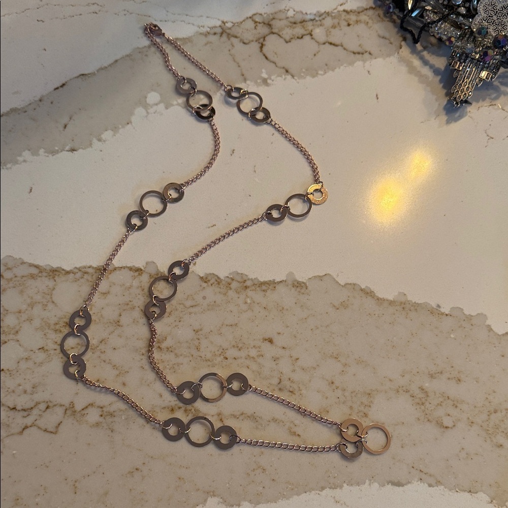 Elegant Rose Gold Circle Link Necklace